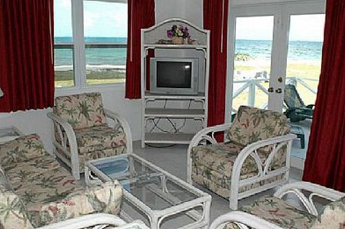 Pelican Beach Villas Marsh Harbour Exterior foto